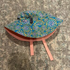 Patagonia toddler bucket hat 18-24 month